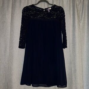 Alya boutique long sleeve lace dress size small